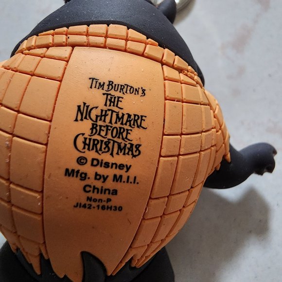 Nightmare Before Christmas Werewolf Keychain - Picture 3 of 3